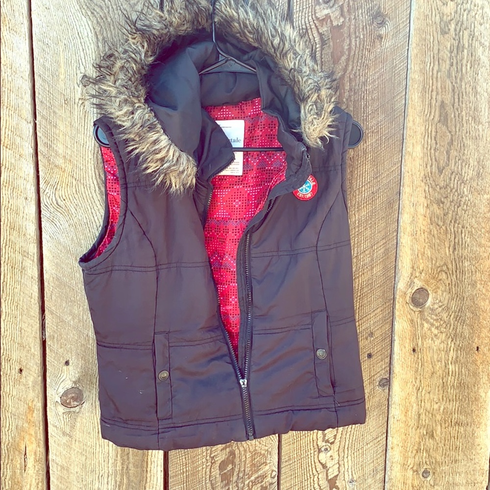 Black best with faux fur hoodie